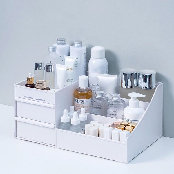 Complete spacious box to organize your cosmetics, clothes, jewelry.